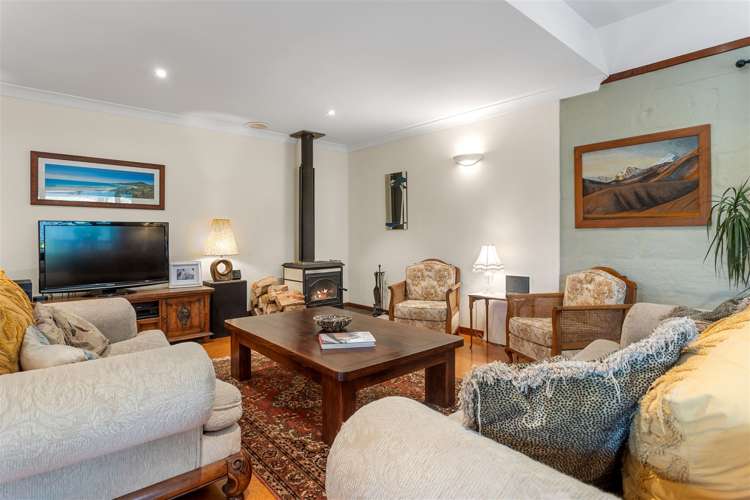 43 Pembertons Road Sefton_5