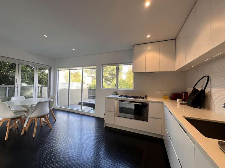 2/79 Shelly Beach Road St Marys Bay_5