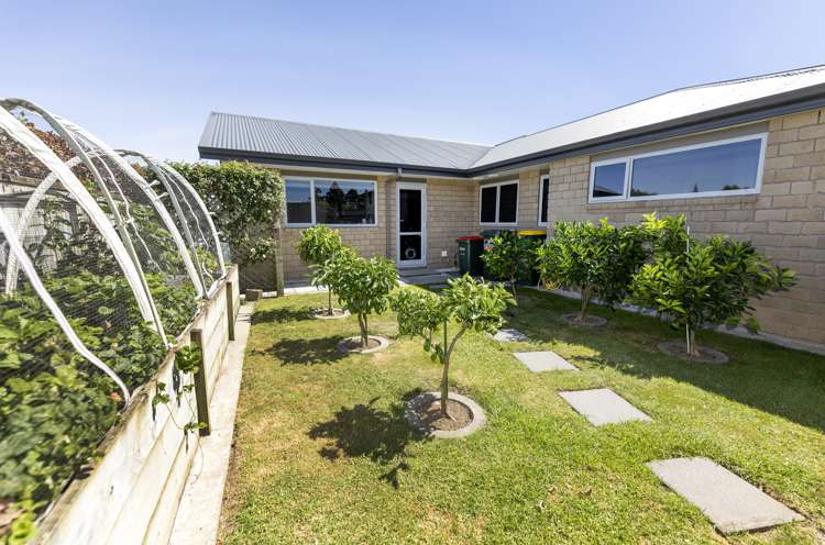 2 Oakwood Drive Highlands Park_22