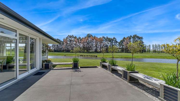 54 Mapleham Drive Pegasus_35