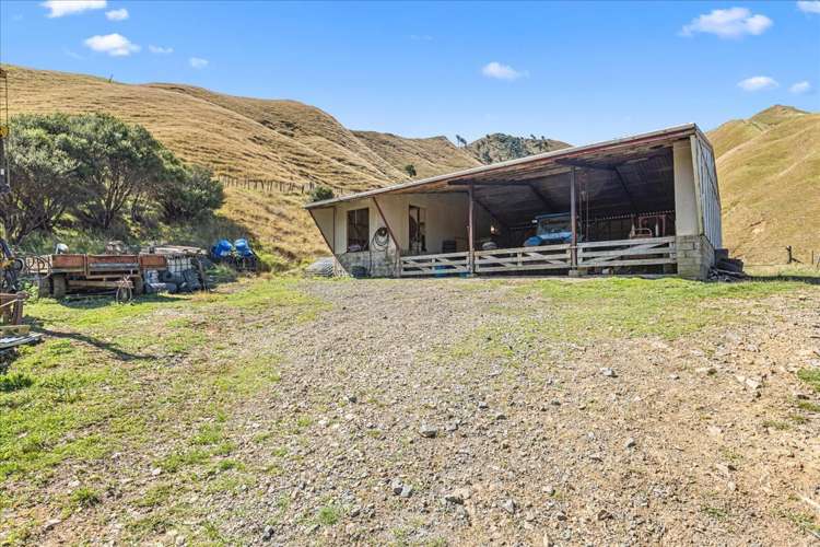 1295 Marokopa Road Marokopa_16