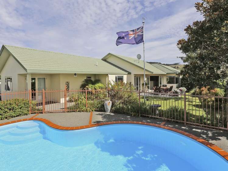 77 Kensington Drive Taradale_0