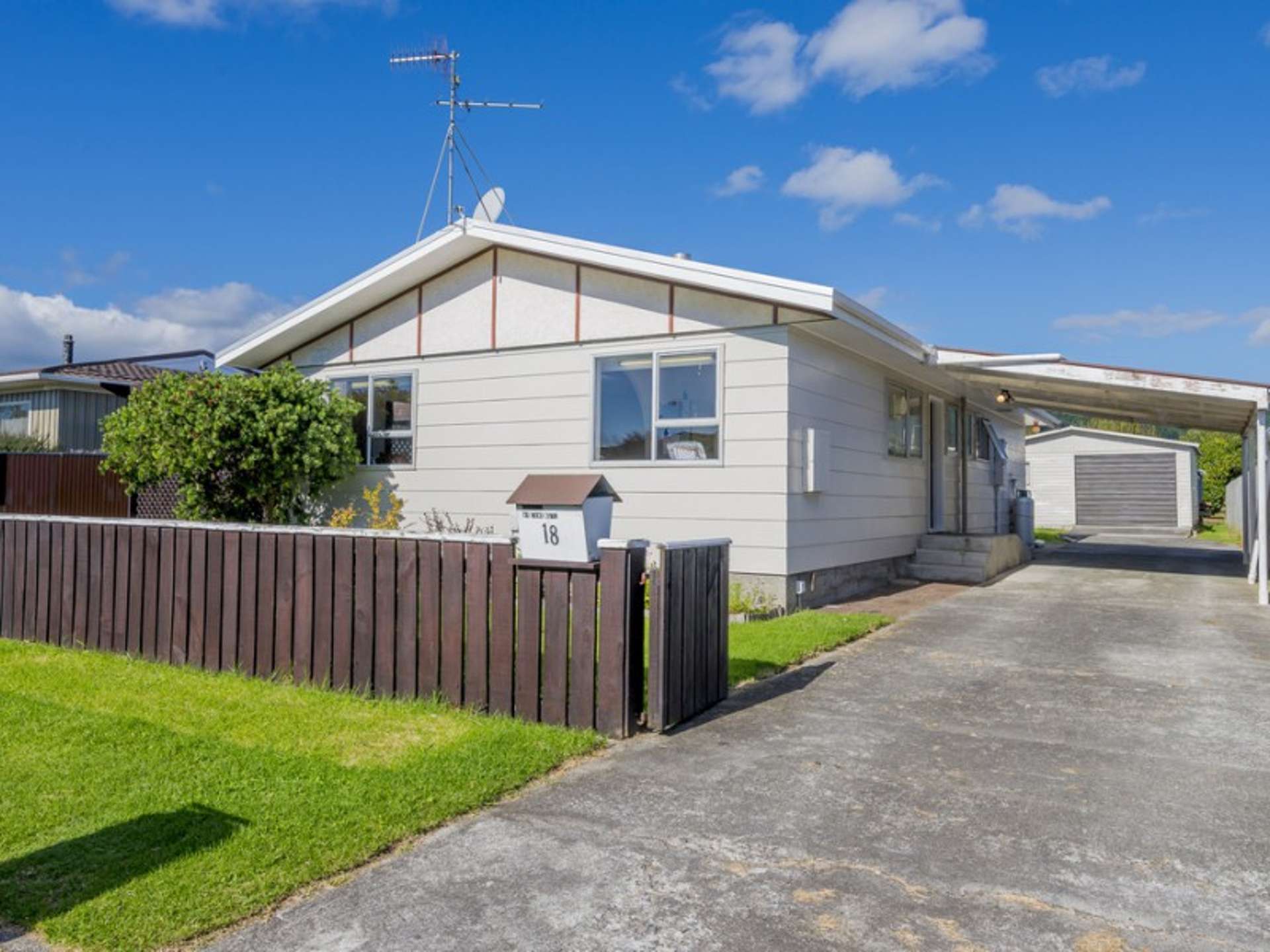 18 Makarini Street Paraparaumu_0