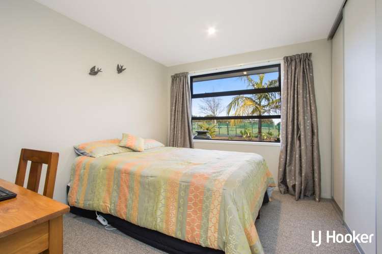 19 Athenree Heights Athenree_17