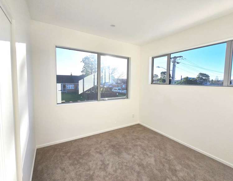 8a Taurima Avenue Point England_11