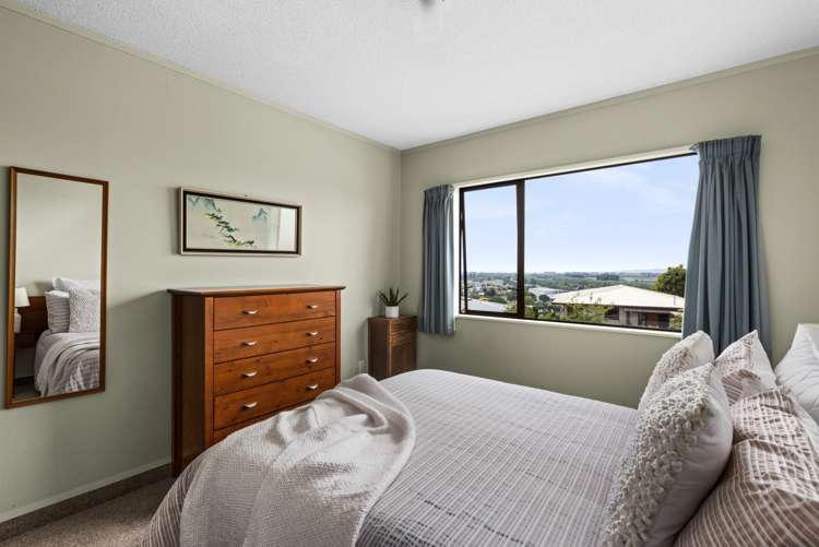 90 Churchill Drive Taradale_16