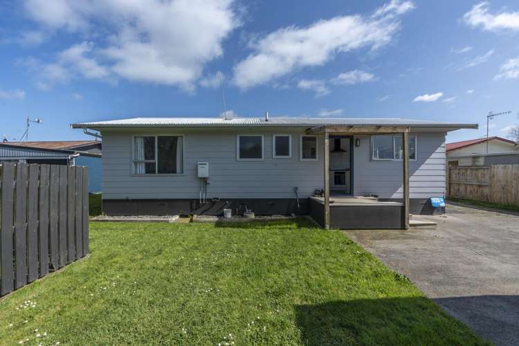 47 Karen Crescent Dinsdale_13