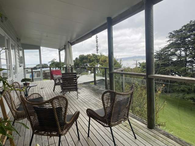 Harbour views and peaceful living