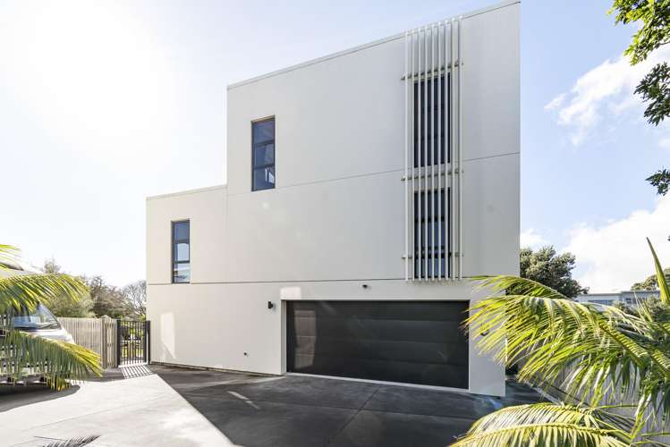 5/11A Baring Terrace Strandon_25