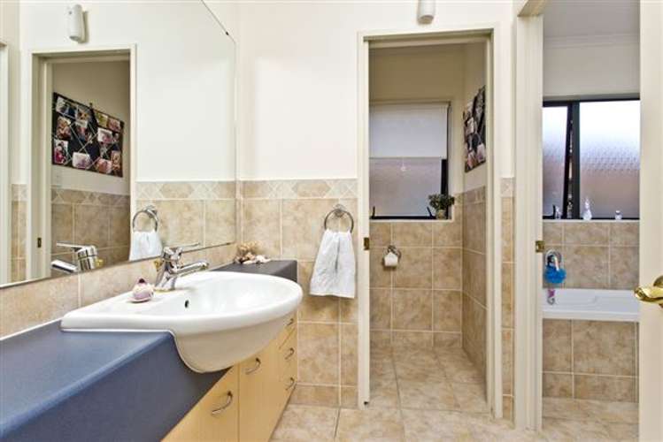 20 Brigham Young Drive Albany_15