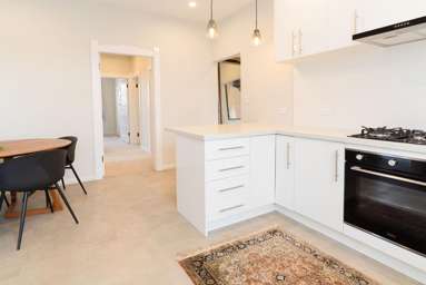 927 Nelson Street North_4