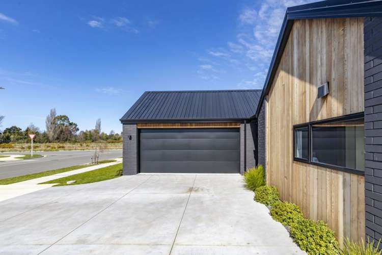 24 Nathaniel Archer Street Woodend_29