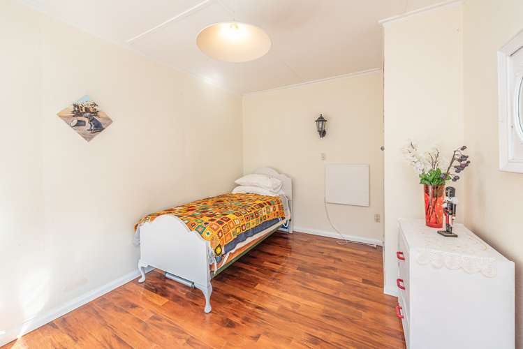 30 Moore Avenue Tawhero_25