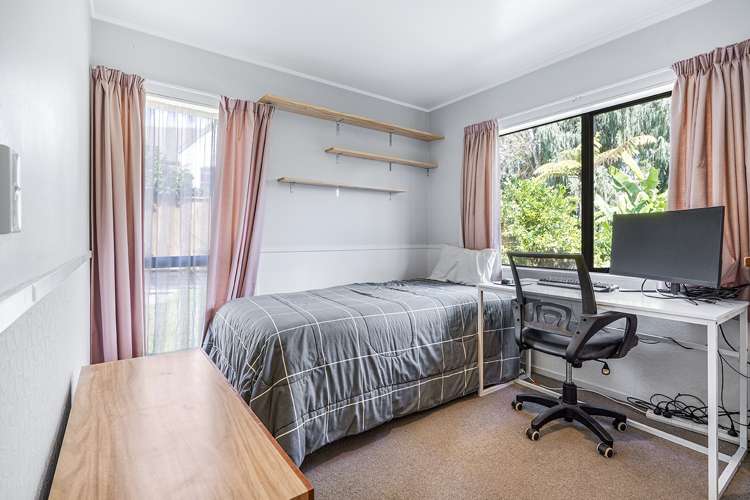 64 Pelorus Street Glenview_13