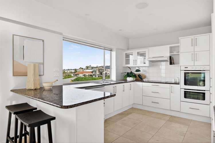23D Beach Road Castor Bay_30