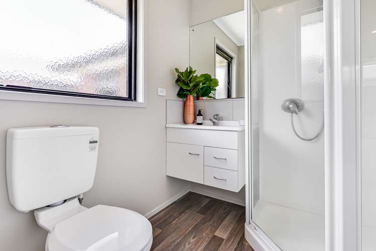 12 Edward Street Grandview Heights_17