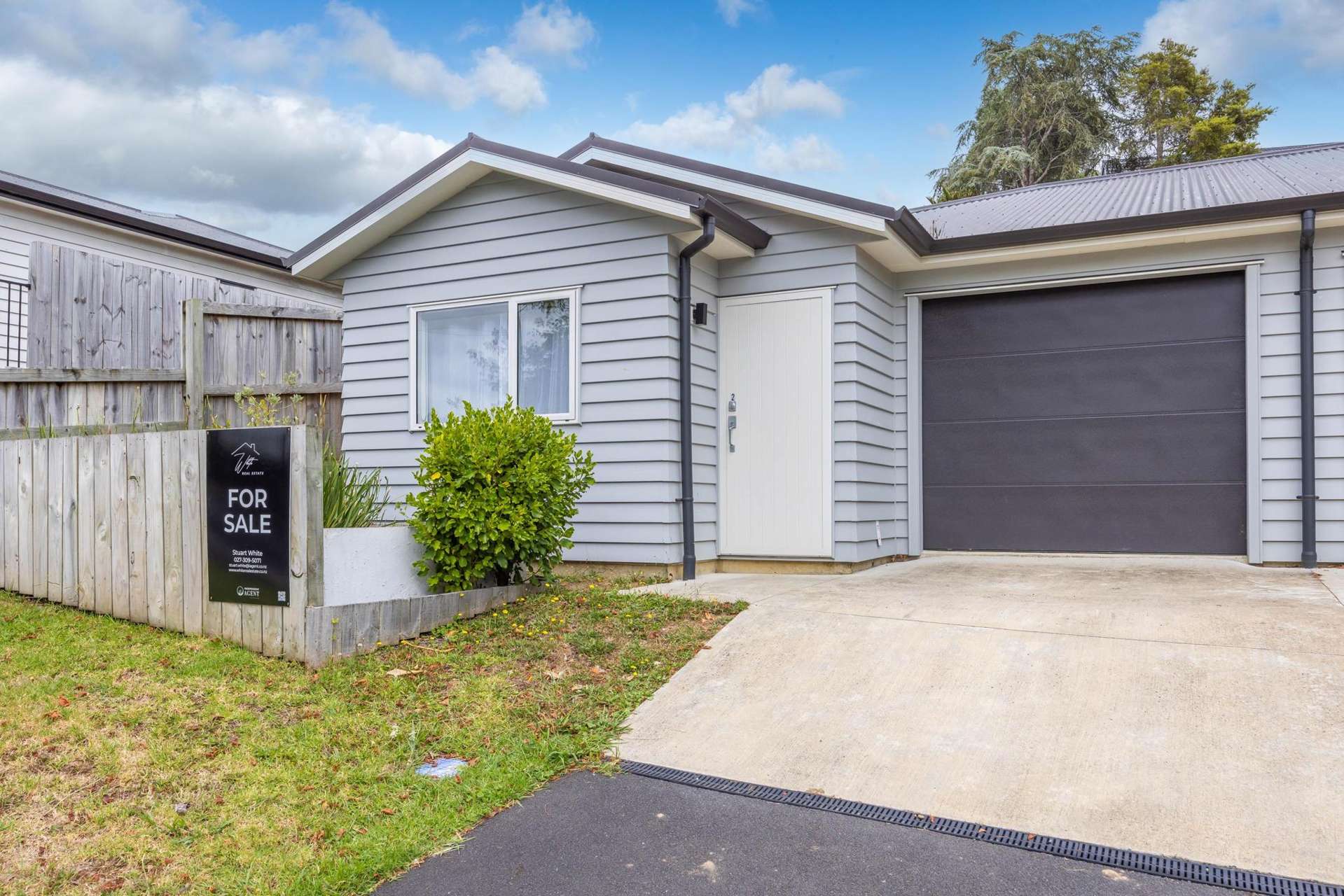 2/16 Rothwell Street Dinsdale_0