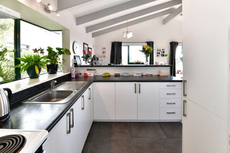 8a Scott Road Stanmore Bay_8