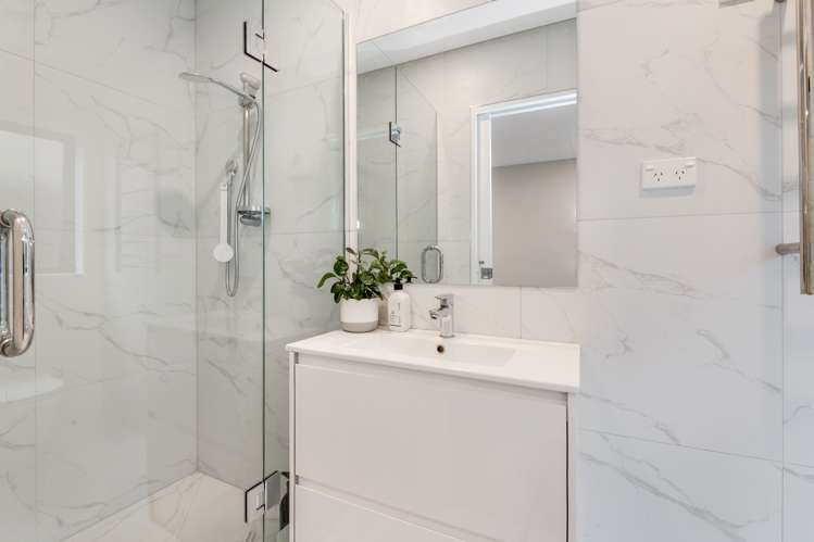 7 Manawanui Way Orewa_13