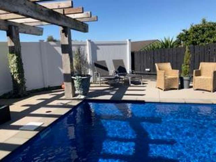 2/84 Greenslade Crescent Northcote_15