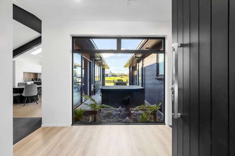 2 Vickers Way Acacia Bay_1