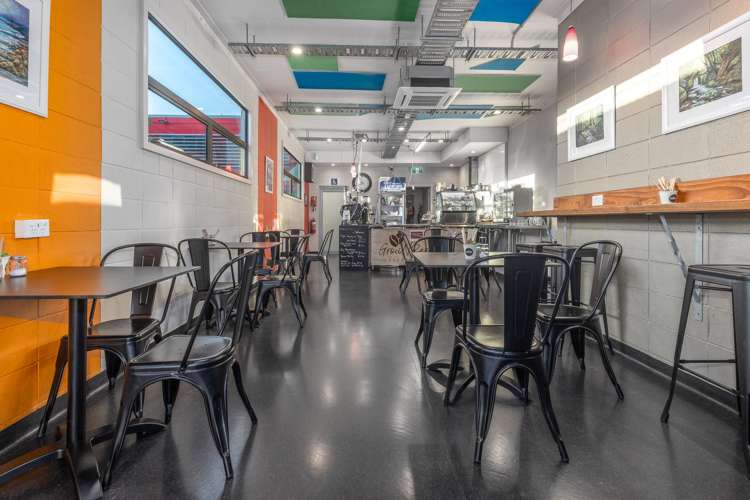 10 Queen Street West Levin_20