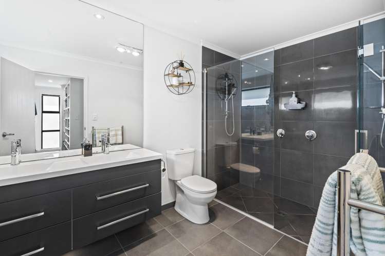 3 Floyd Road Riverhead_16