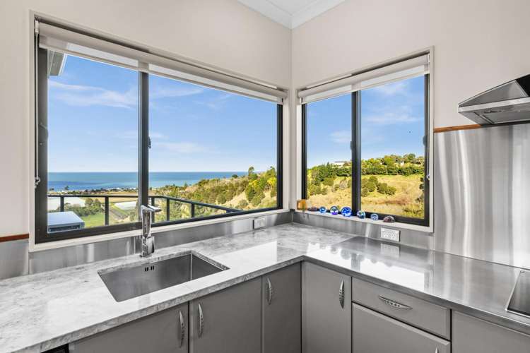 210 Kaimata Road Bay View_1
