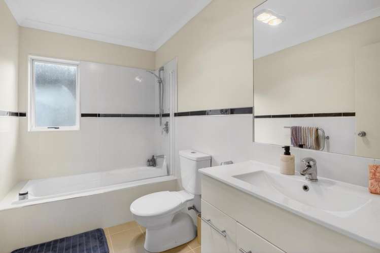 20 Cartmel Avenue 11410_17