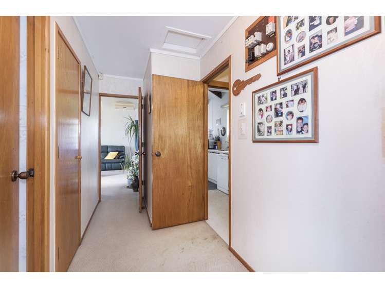 2/86 Roberts Road Te Atatu South_13