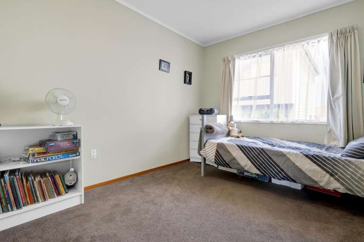 60 Priestley Drive Bucklands Beach_12