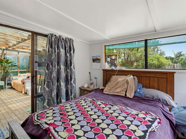 11 Moana Road Tinopai_16