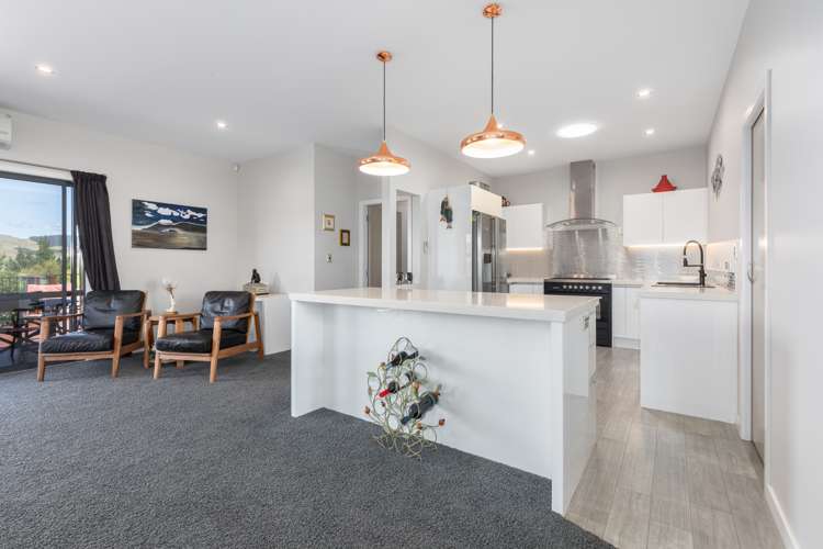 154 Endeavour Drive Whitby_2