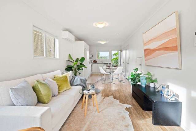 16/94 Glengarry Road Glen Eden_4