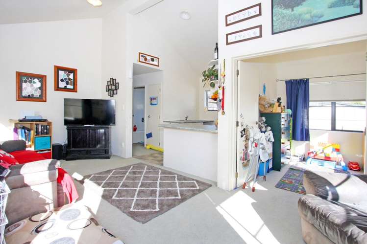 19 Cottrell Place Clendon Park_10