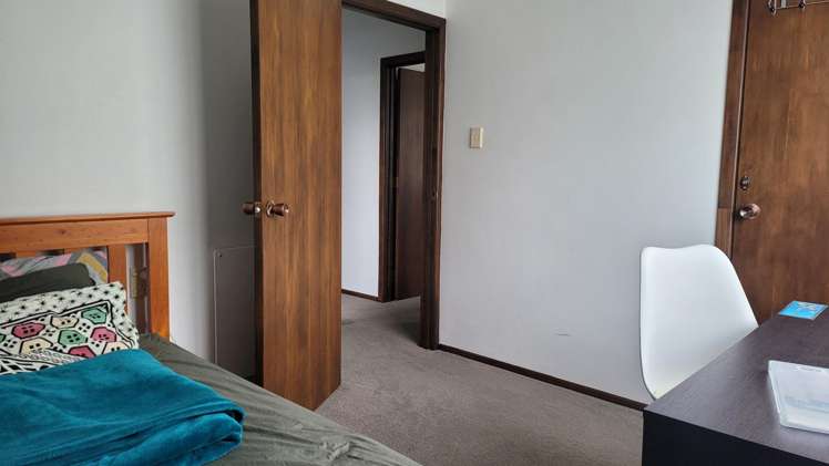 12 Bains Avenue Hamilton East_8