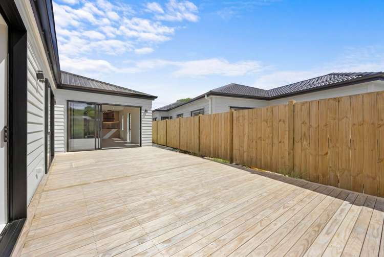 26 Furlough Road Opaheke_20