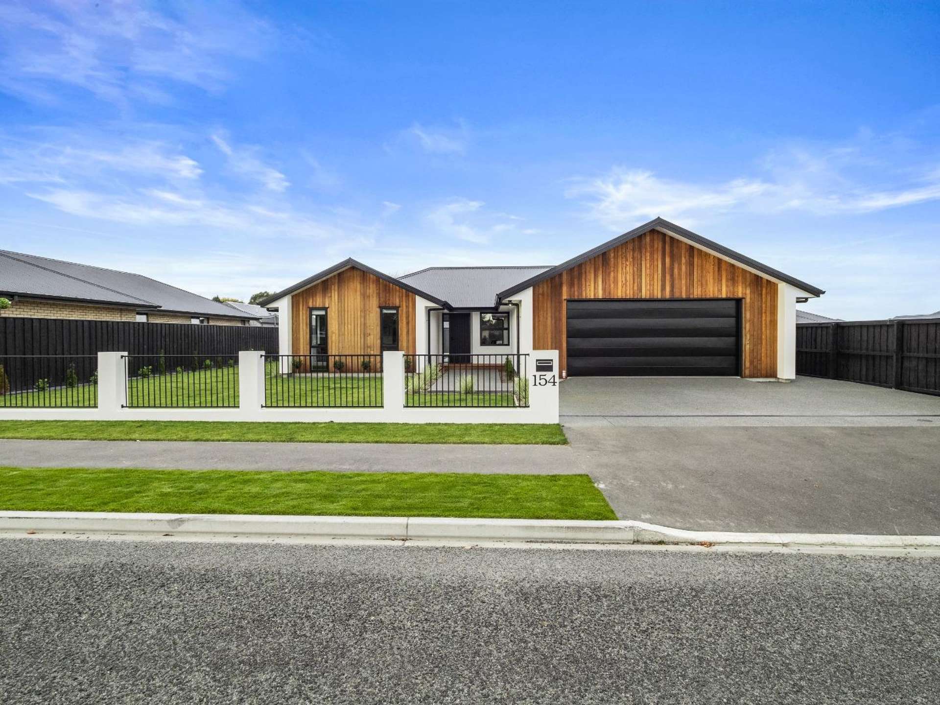 154 Trevors Road 10001_0