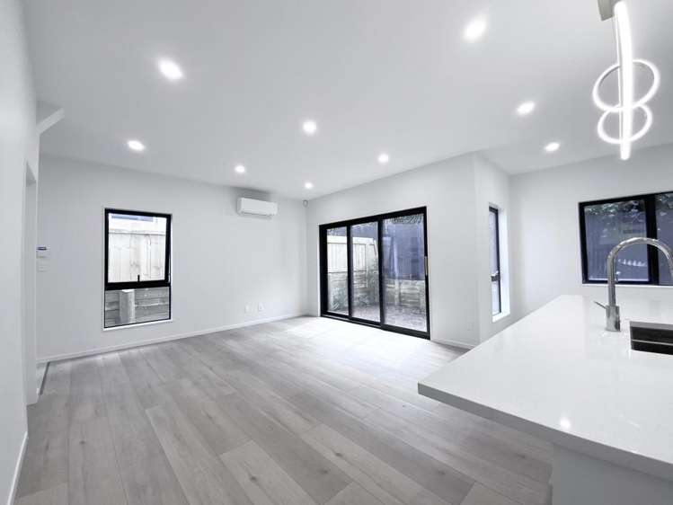 113A Luke Street East 10057_5