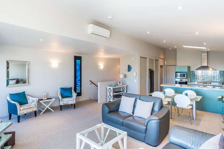 12/1 Marine Parade Paraparaumu Beach_6