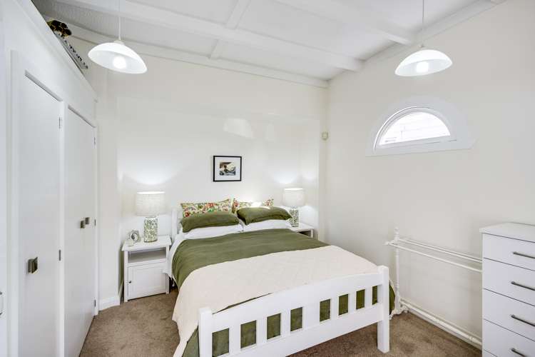 206 Lyndon Road West Hastings_11