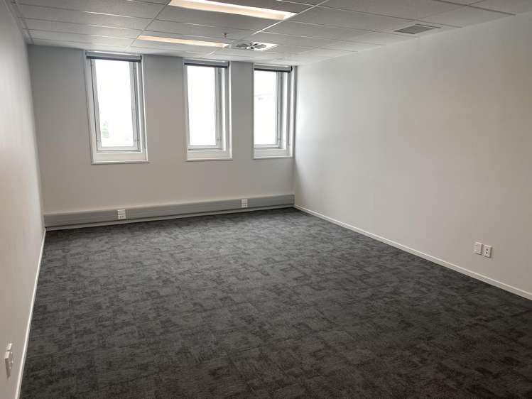 B Block/30 Somme Road Trentham_4