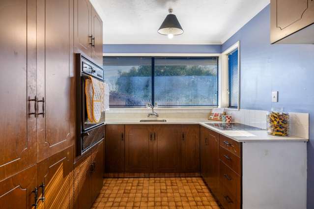 1/52a Aorangi Road Bryndwr_4