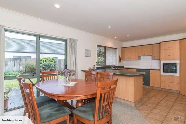 135 Guildford Drive Paraparaumu Beach_4