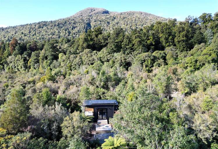 Bell Hill Road Moana_11