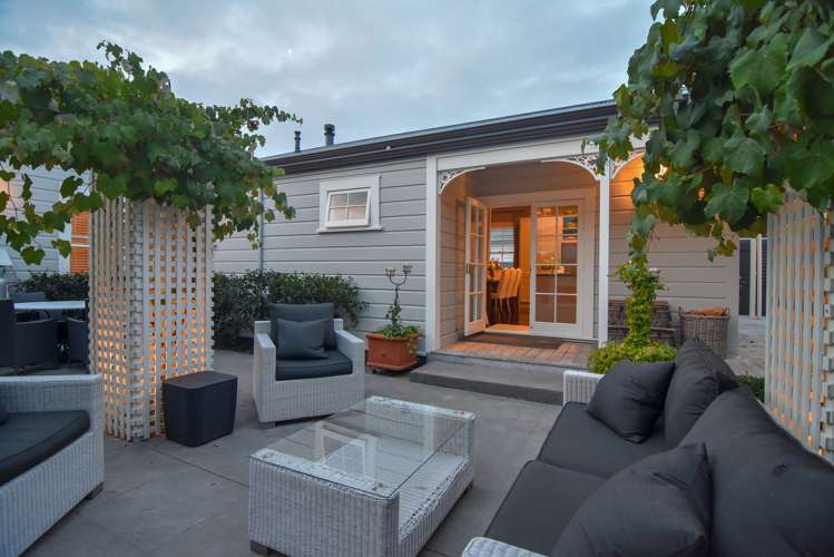 10 Dixon Street Carterton_14