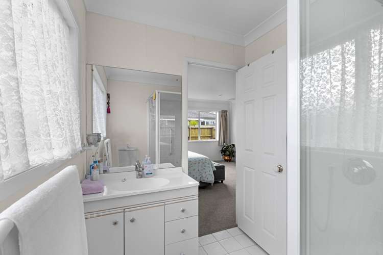 2 Mcgowan Place Orewa_13