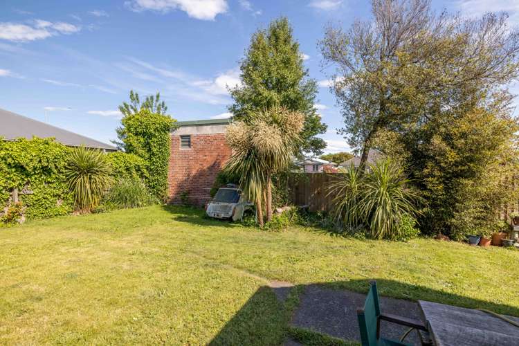 154 Breezes Road Aranui_11