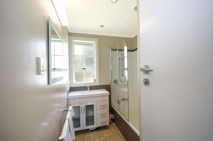 16a Tomkins Street Green Island_10