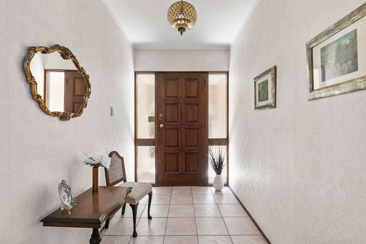 2/23 Beach Road Castor Bay_5